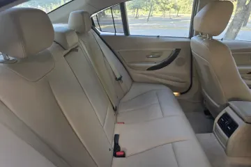 BMW Série 3 Luxury Line 2014 7
