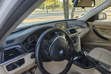 BMW Série 3 Luxury Line 2014 9