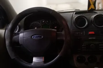 Ford Fiesta  2008 3