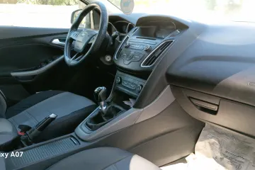 Ford Focus  2016 3