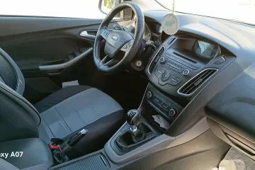 Ford Focus  2016 4