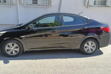 Hyundai Solaris  2017 3