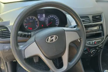 Hyundai Solaris  2017 6