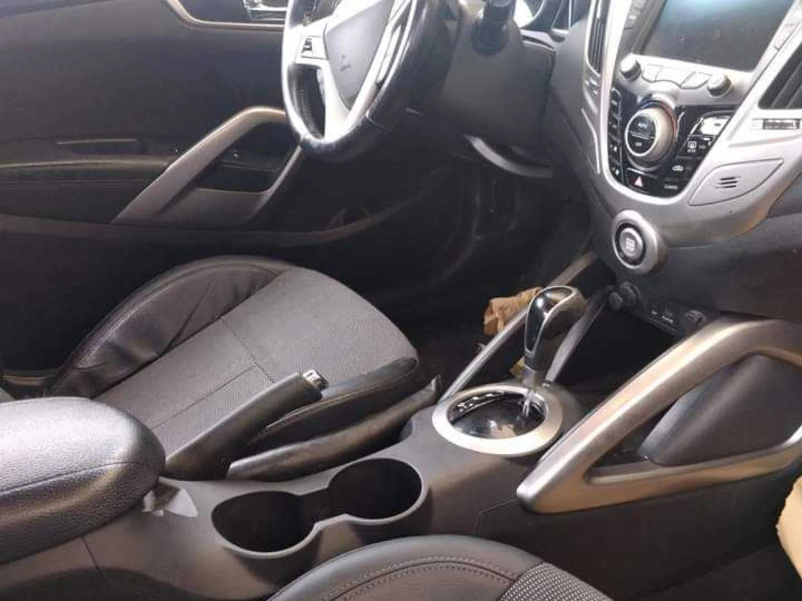 Hyundai Veloster Conforline 2015