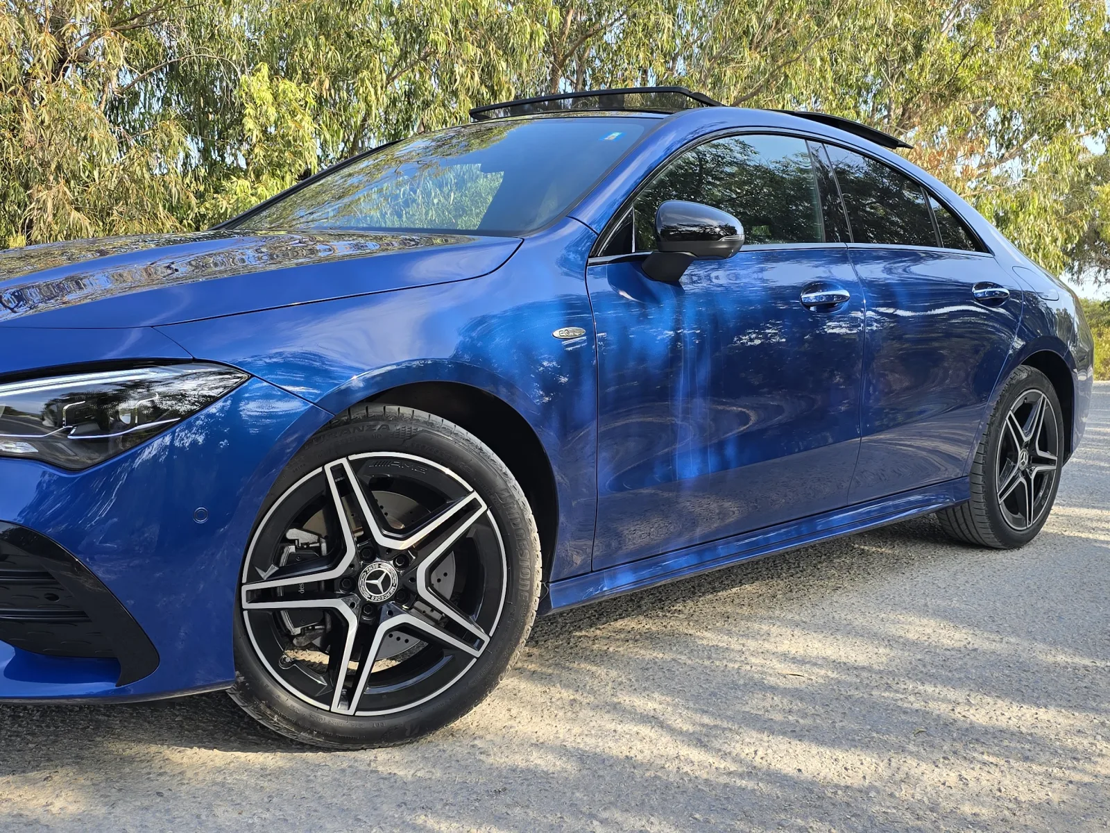 Mercedes-Benz CLA Una belle mercedes benz CLA250e amg full toi panoramic pakg nigt importée d’Allemagne fin serie 2025