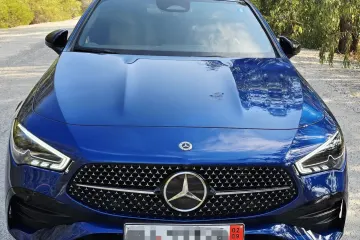 Mercedes-Benz CLA Una belle mercedes benz CLA250e amg full toi panoramic pakg nigt importée d’Allemagne fin serie 2025
