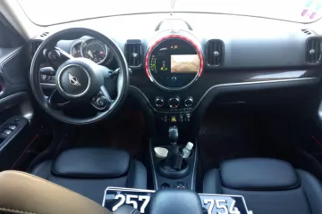 Mini Countryman Electric Confort line 2021 14