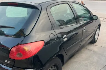 Peugeot 206  2003 6