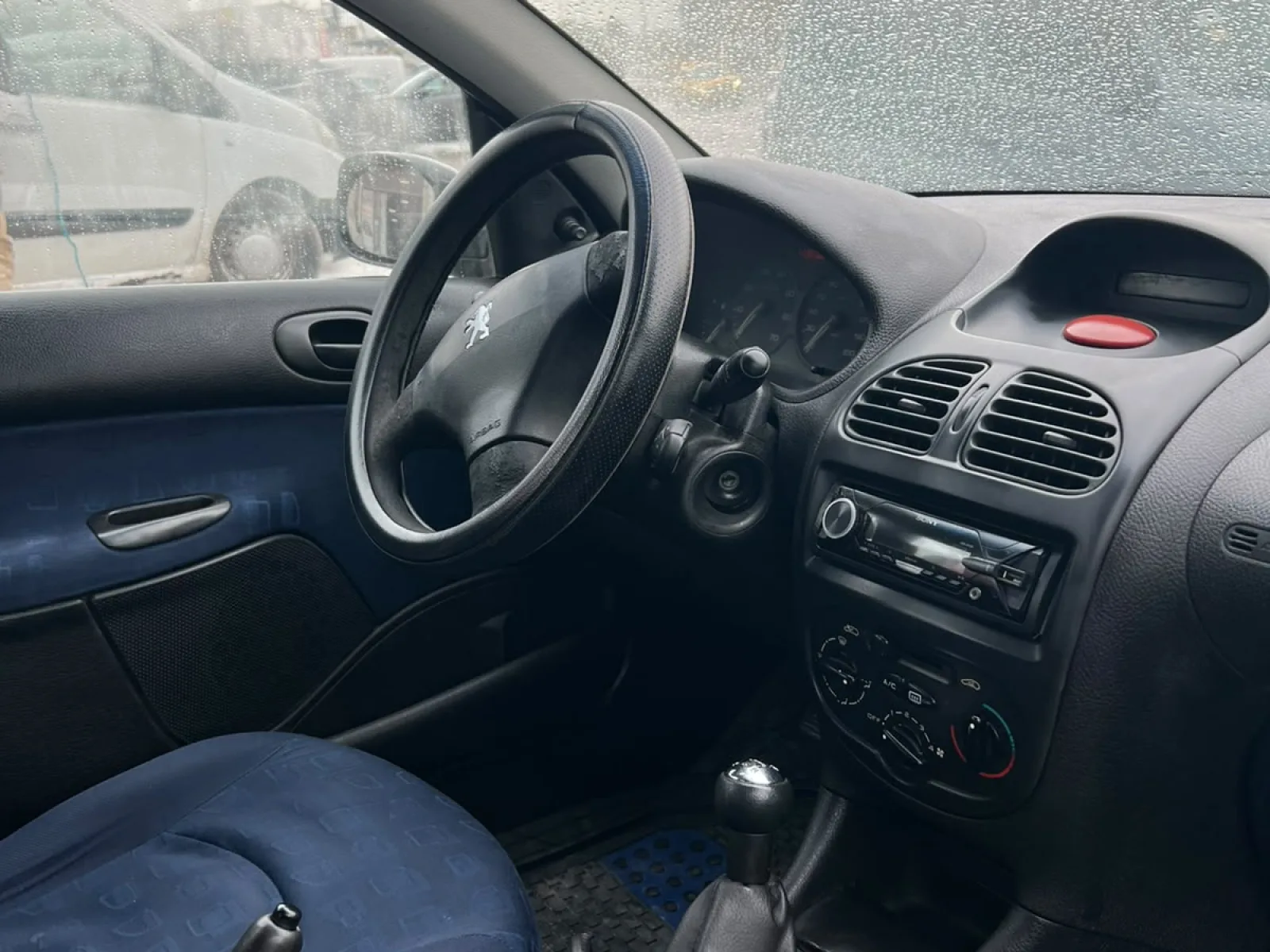Peugeot 206  2003