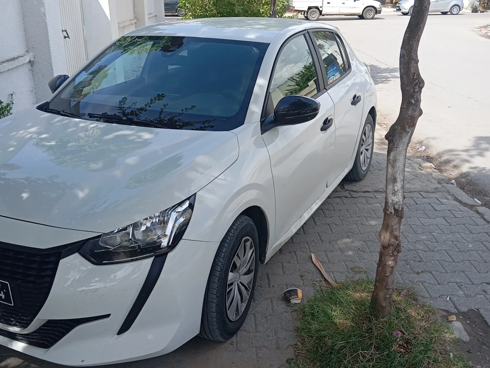 Peugeot 208  2023