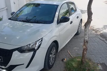 Peugeot 208  2023 2