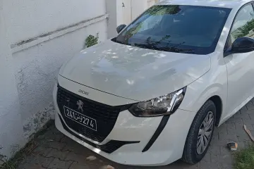 Peugeot 208  2023 4