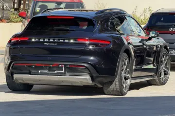 Porsche Taycan Cross Turismo Pack chrono confort Line 2024 6