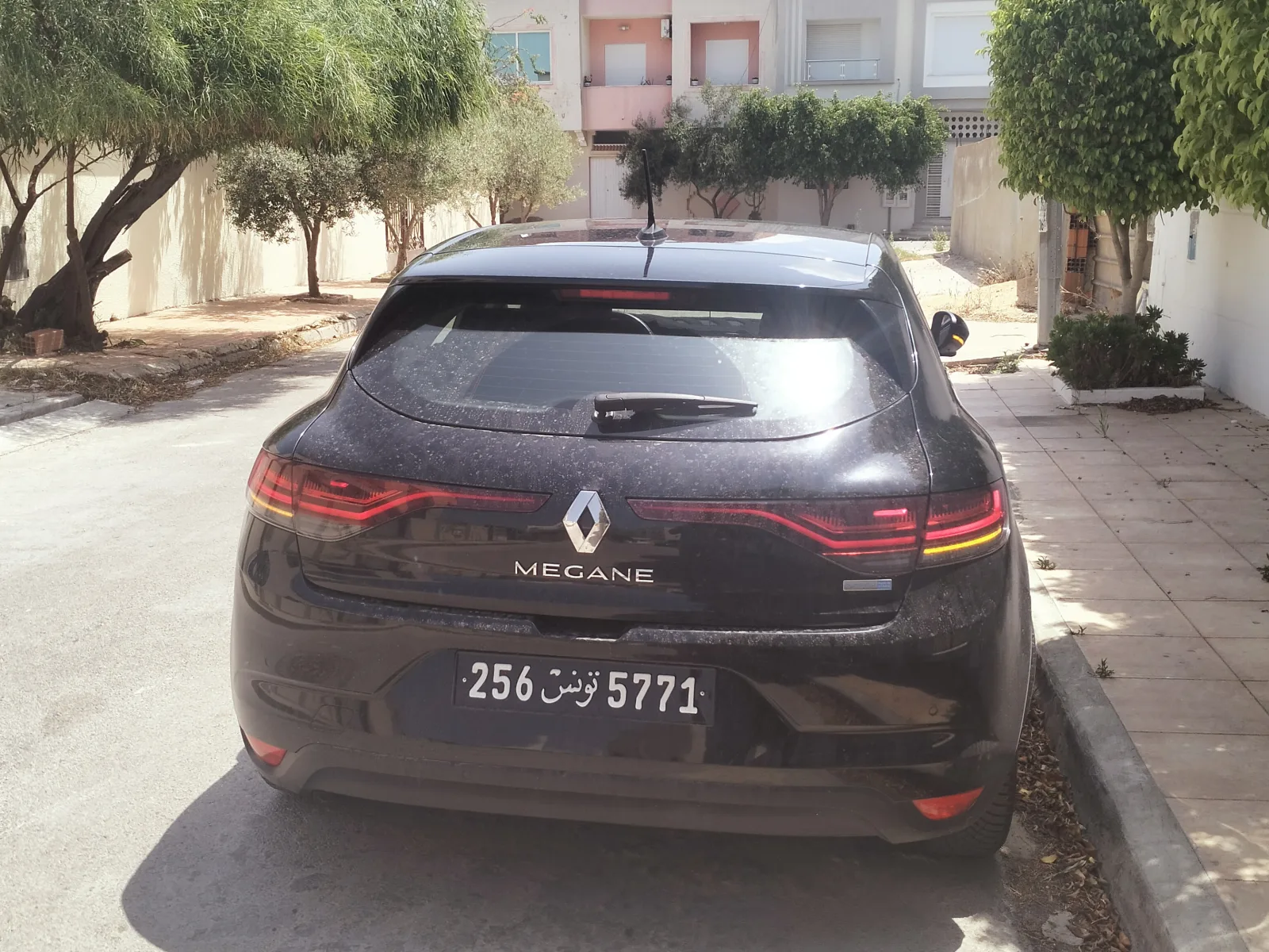 Renault Megane CC Mégane 4 E-tech hybride essence rechargeable 2021
