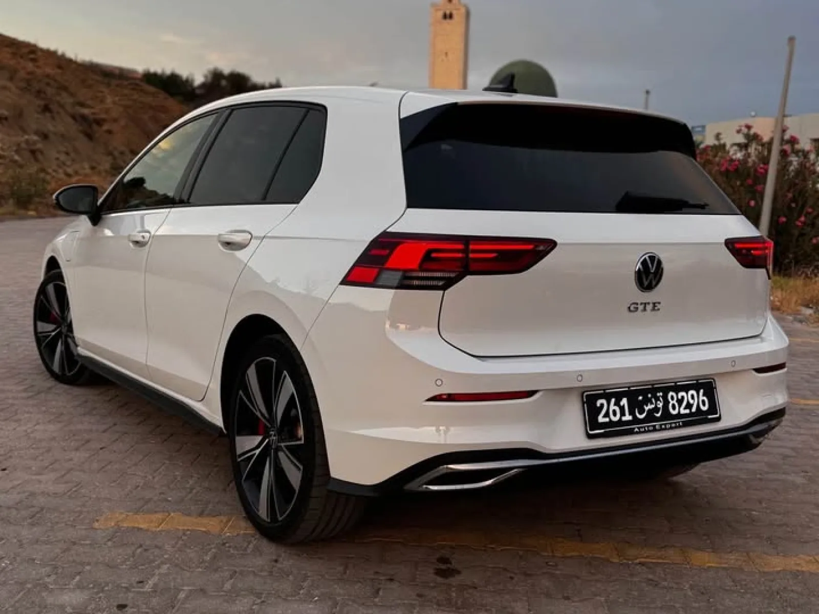 Volkswagen Golf 8 GTE 2021