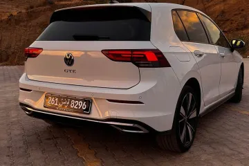 Volkswagen Golf 8 GTE 2021 3
