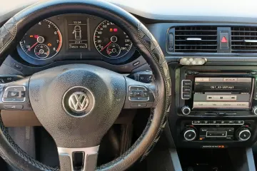 Volkswagen Jetta Qq 2011 4