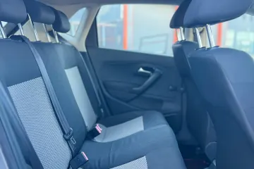 Volkswagen Polo  2013 5