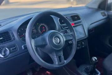 Volkswagen Polo  2013 11
