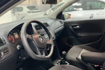 Volkswagen Polo Sedan  2023 4